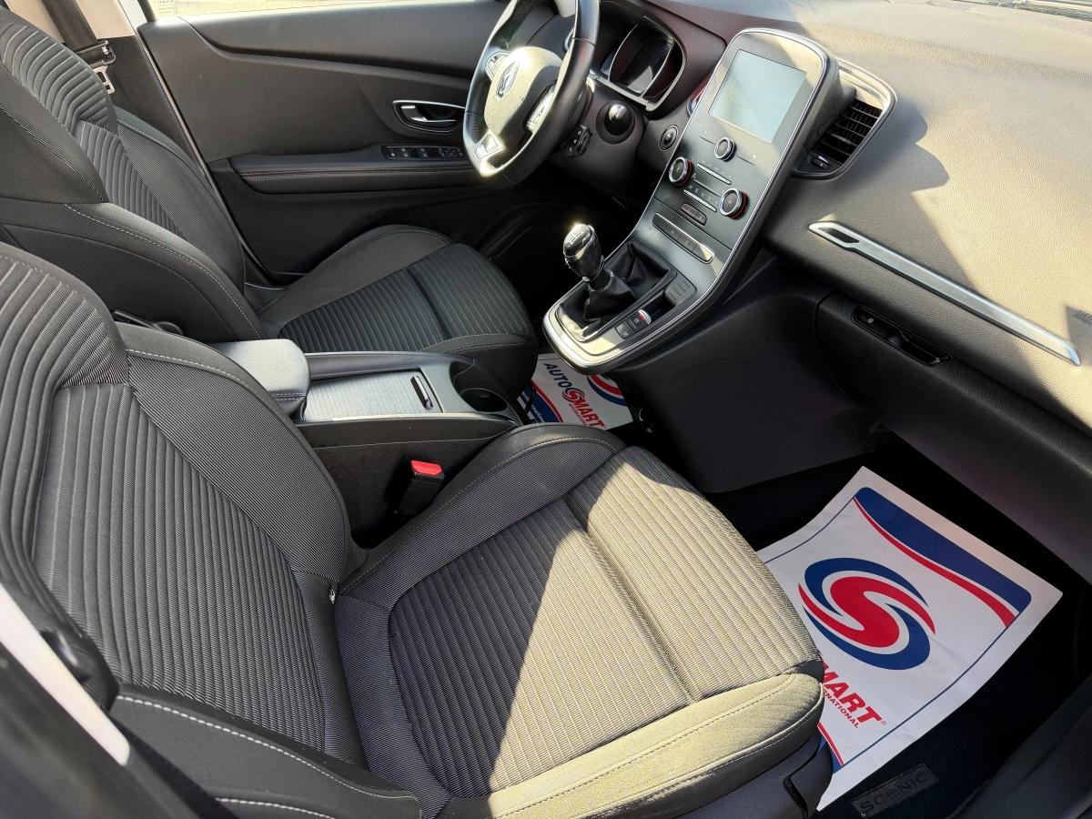 Renault Scenic 1.3 TCE 140 BLACK EDITION