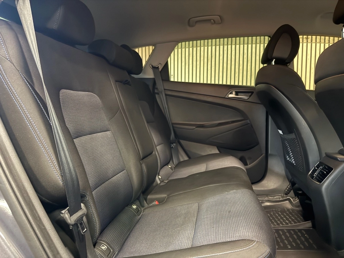 Hyundai Tucson - photo 18