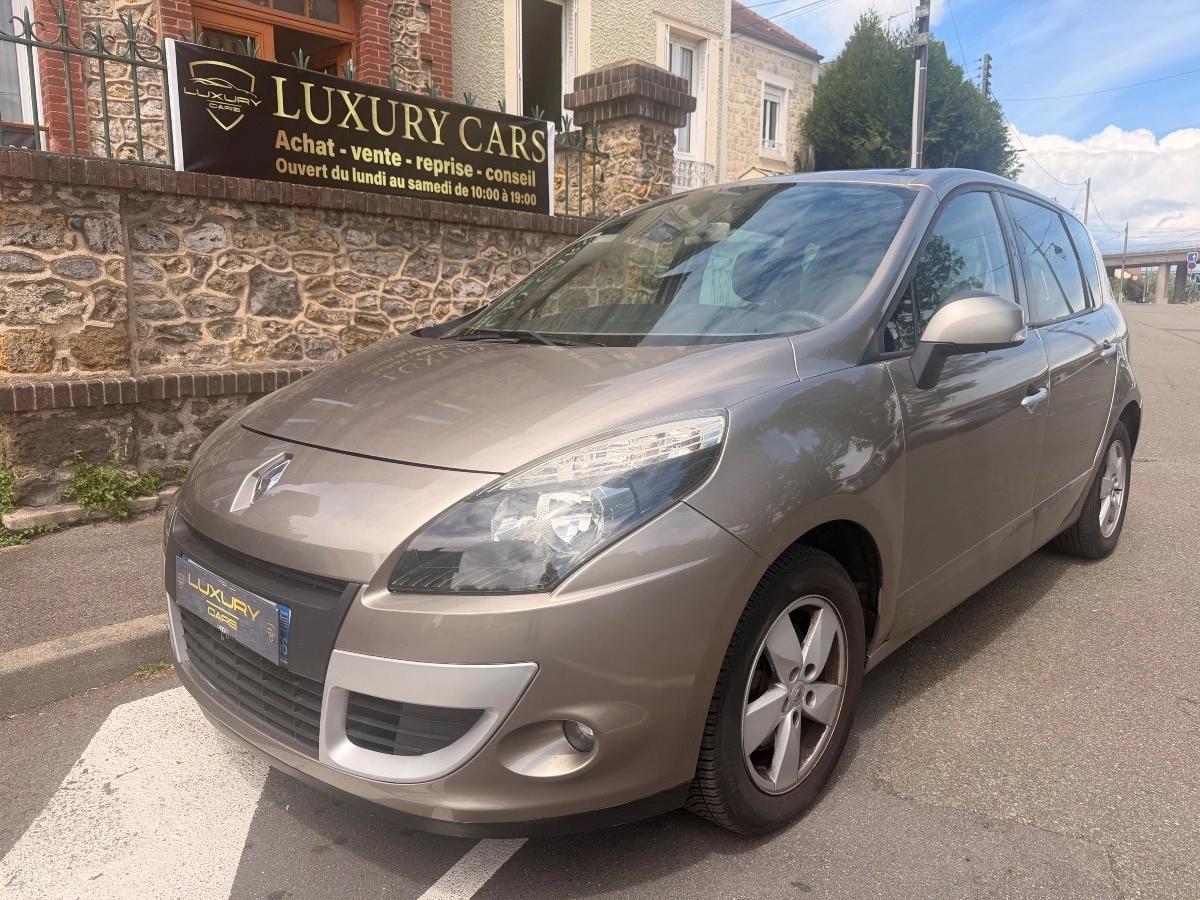 RENAULT Scenic
