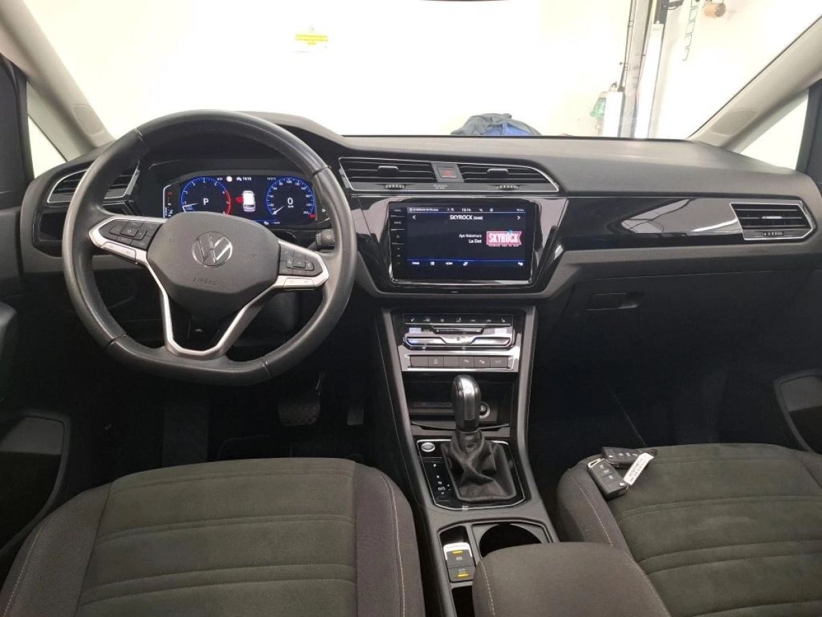 Volkswagen Touran - photo 6