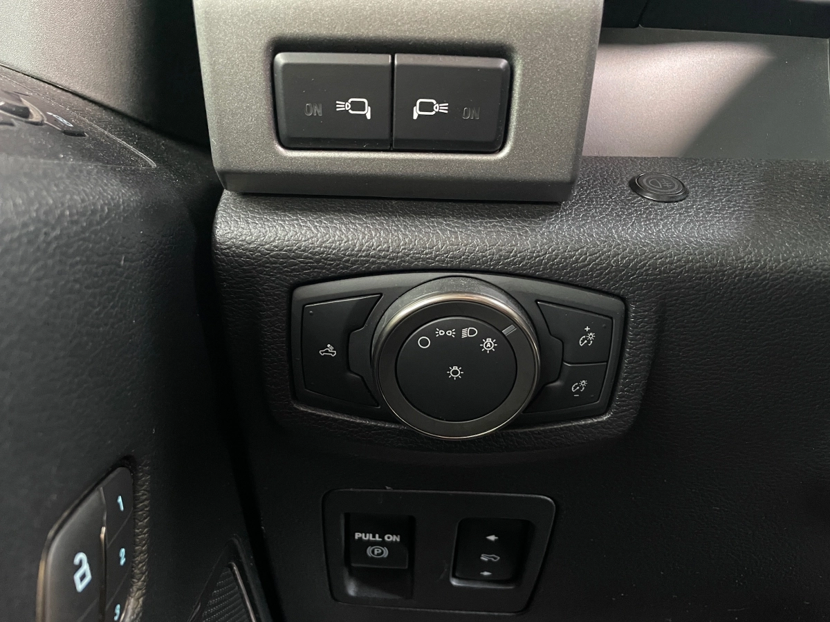 FORD F 150 - photo 21