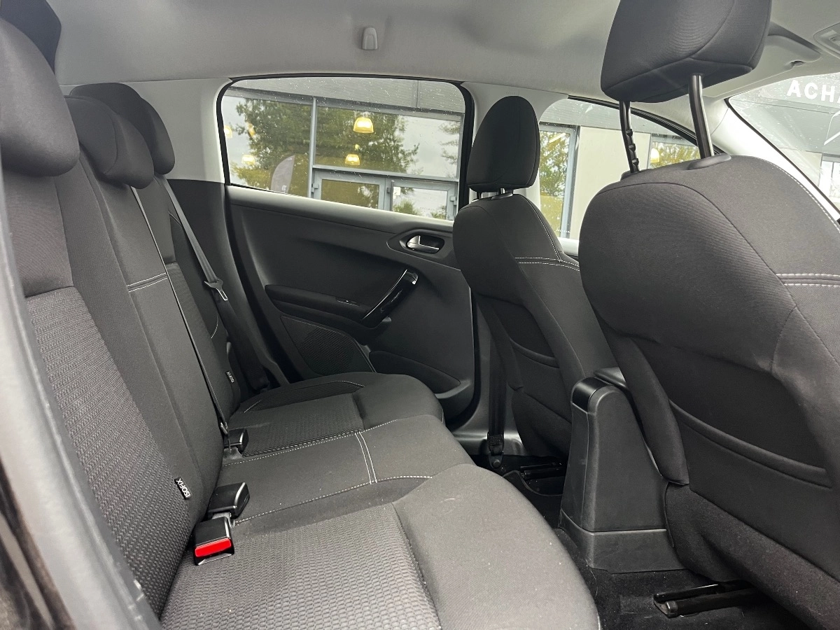 Peugeot 208 - photo 19