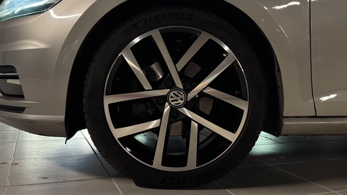 Volkswagen Golf - photo 15