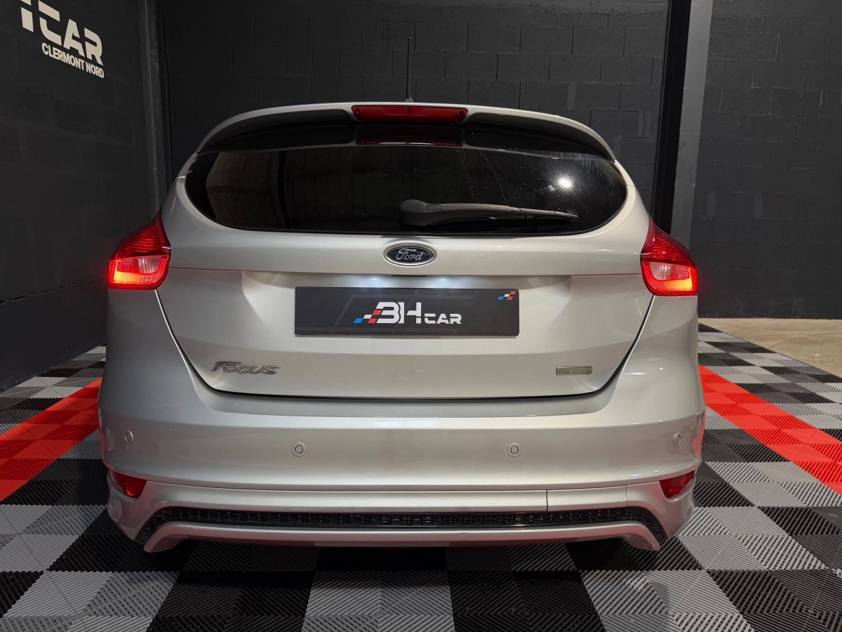 Ford Focus - photo 4