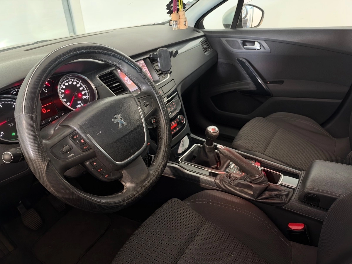 Peugeot 508 - photo 7