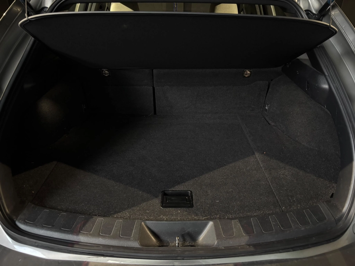 Lexus Ux - photo 31
