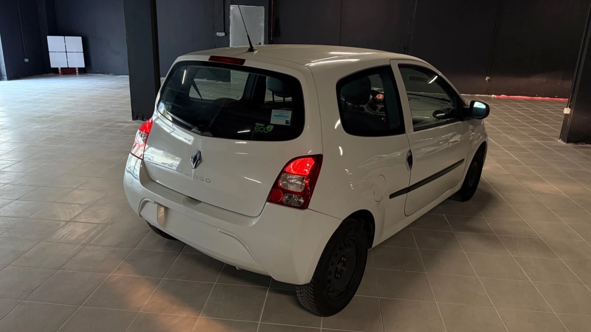 Renault Twingo - photo 8