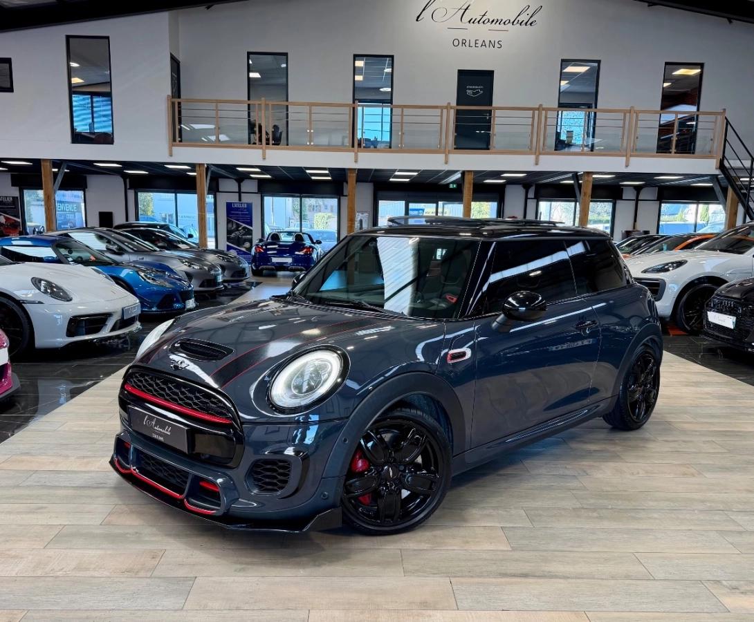 Mini Mini III (F56) 2.0 231 JCW BVA6 3P