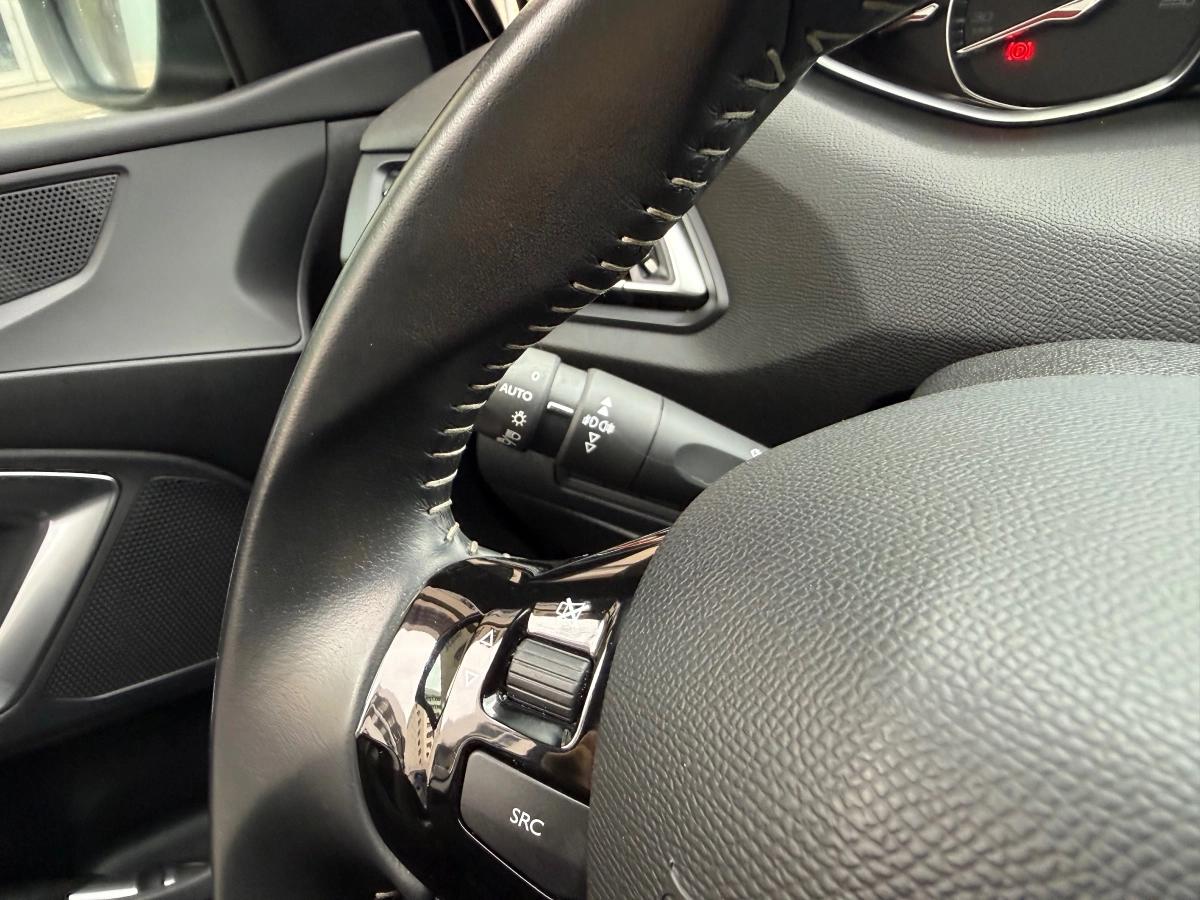 Peugeot 308 GENERATION-II 1.2 PURETECH 110 ALLURE START-STOP