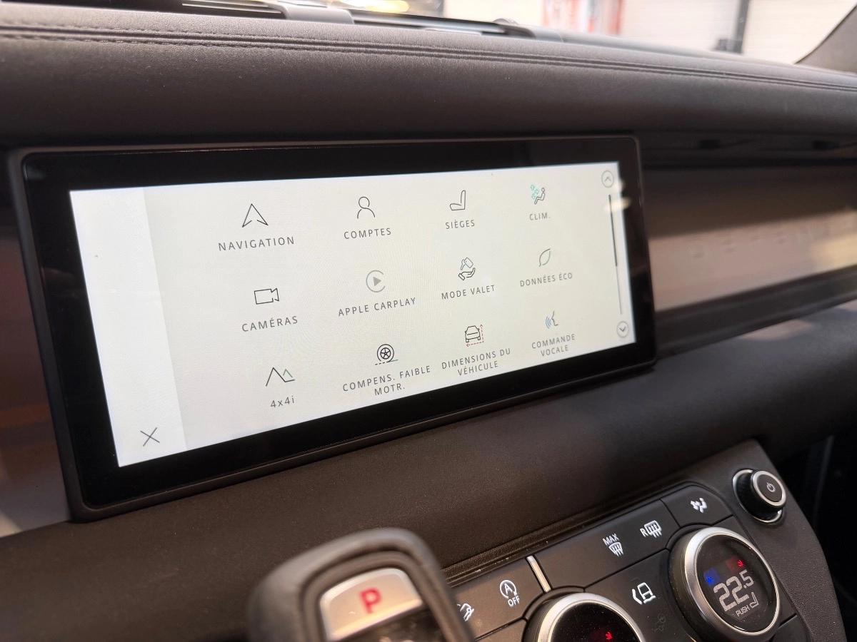 Land Rover Defender 110 3.0 D200 200 MHEV X-DYNAMIC 4WD BVA8 /ATTELAGE/TOIT PANO/CARPLAY/MERIDIAN/