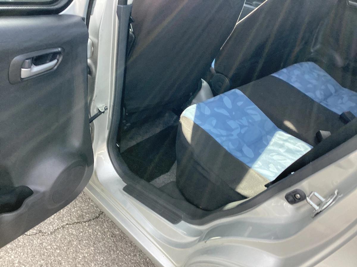 Nissan Pixo 1.0 VISIA