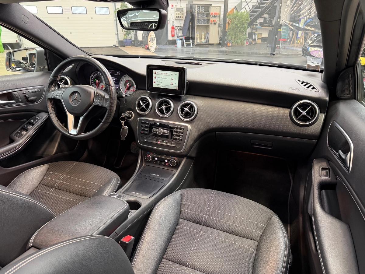 Mercedes Classe A 1.6 200 155 BLUEEFFICIENCY SENSATION 7G-DCT BVA