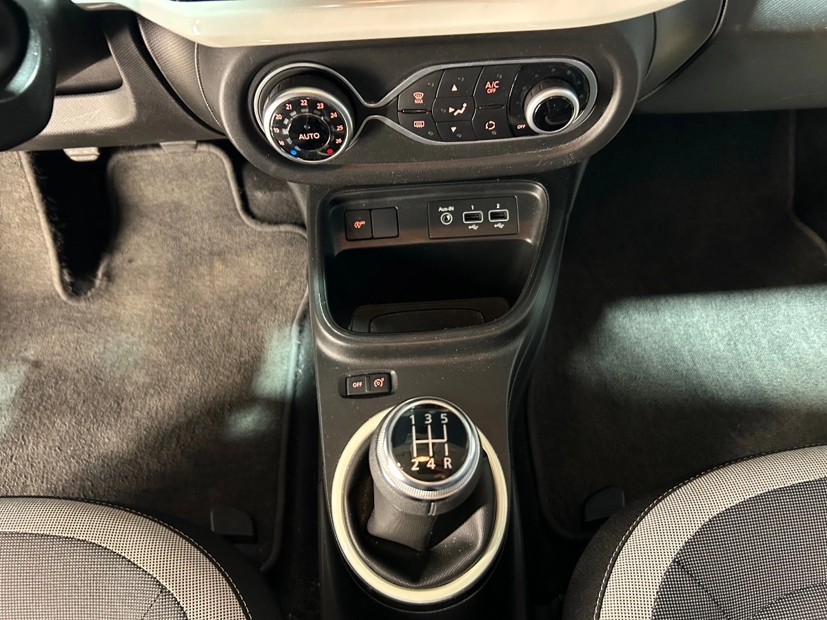 Renault Twingo - photo 18