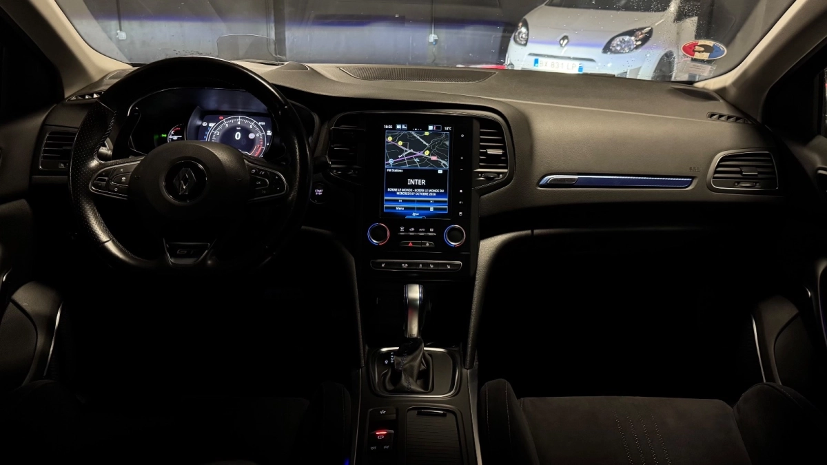 Renault Megane - photo 22