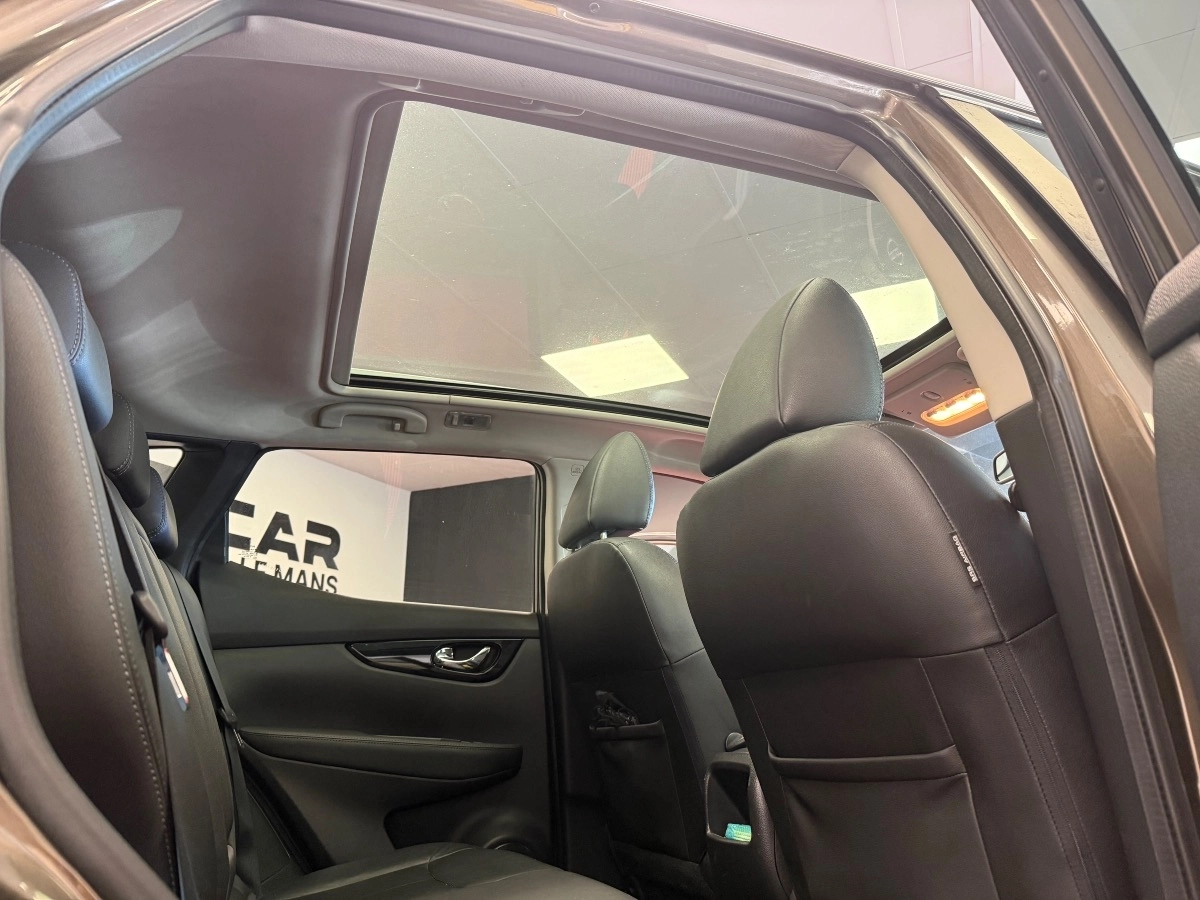 Nissan Qashqai - photo 12