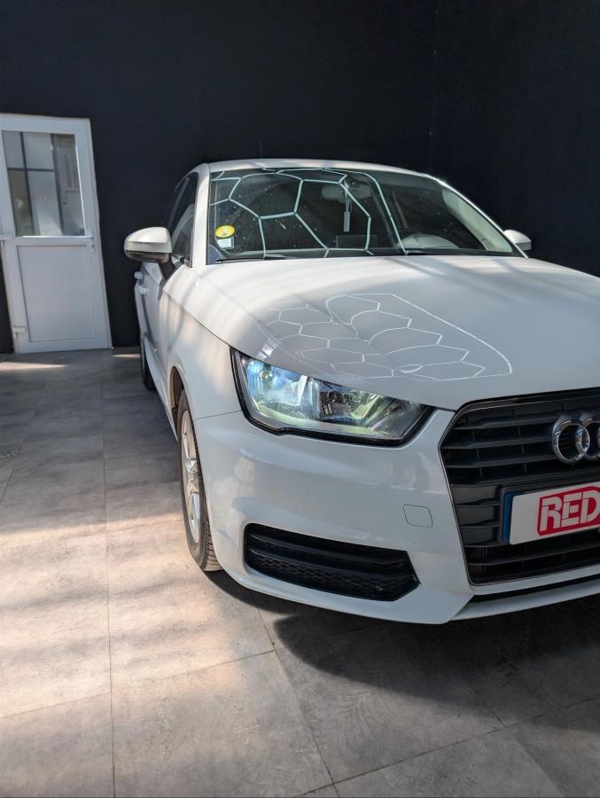 Audi A1 SPORTBACK 1.6 TDI 115 BUSINESS LINE