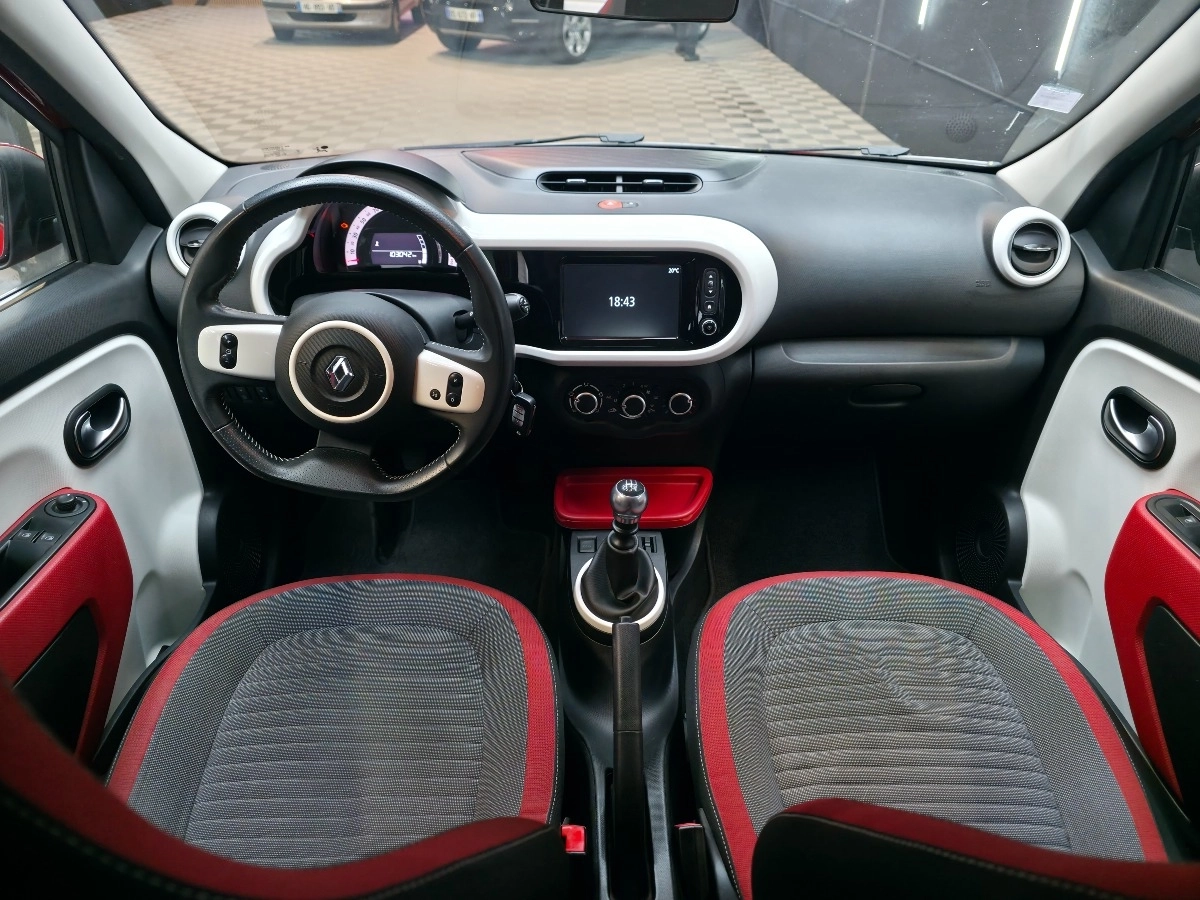 Renault Twingo - photo 14