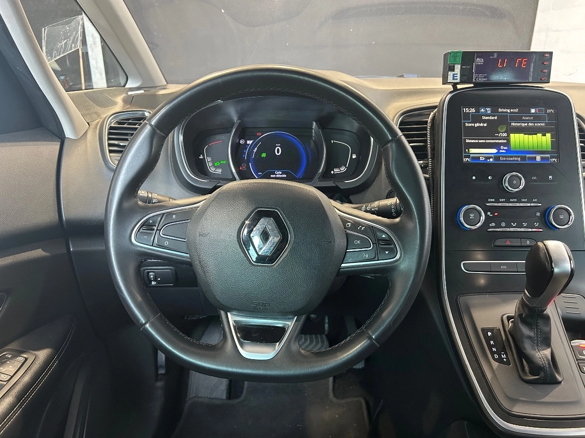 Renault Scenic - photo 13