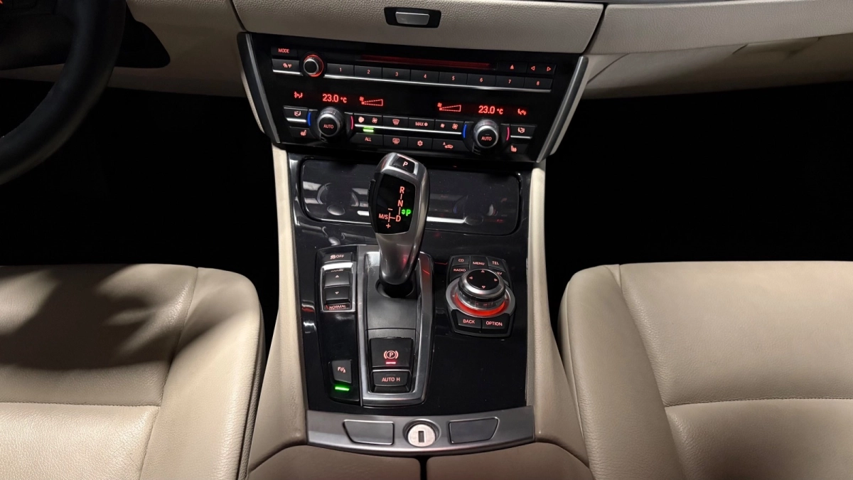 Bmw Serie 5 - photo 24