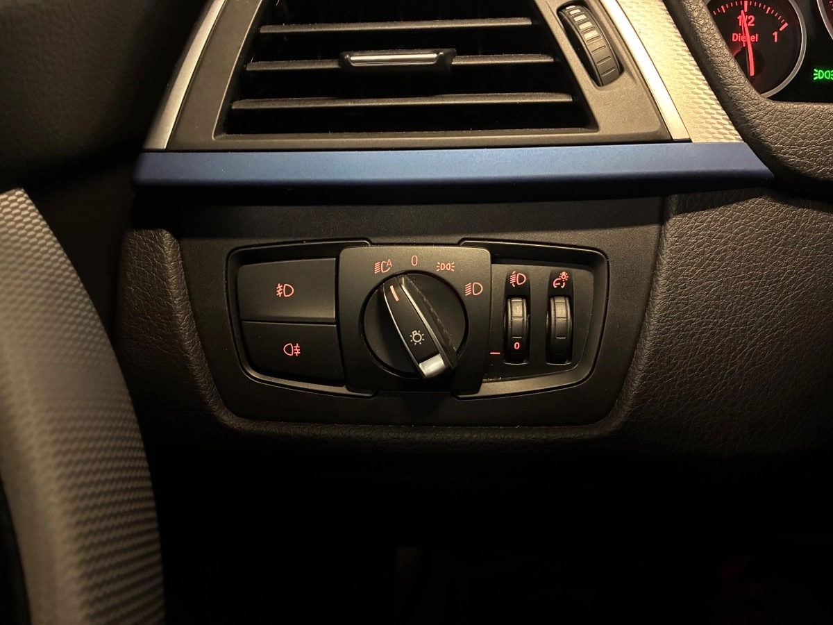 Bmw Serie 3 - photo 14
