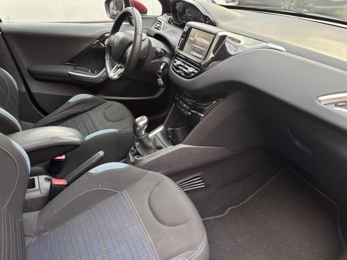 Aperçu indisponible de Peugeot 208