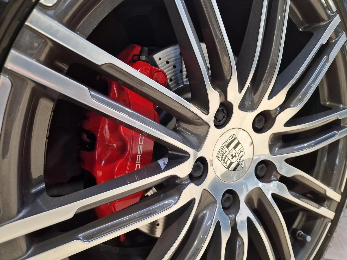 Porsche Boxster 3.4 330 GTS PDK BVA