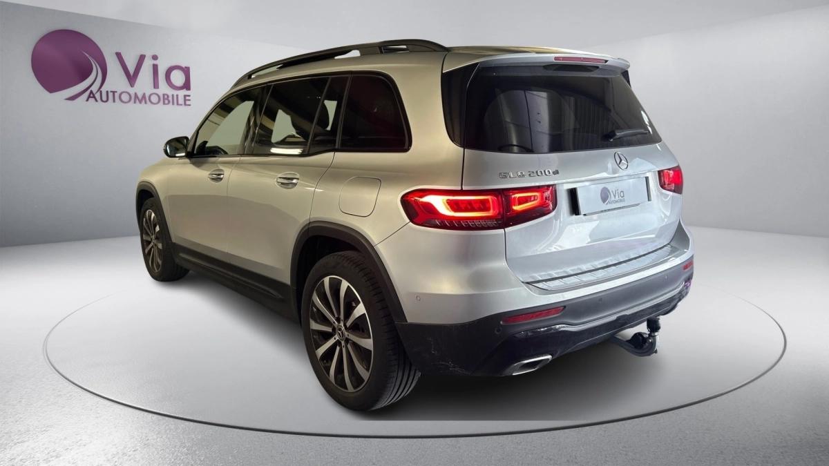 MERCEDES GLB