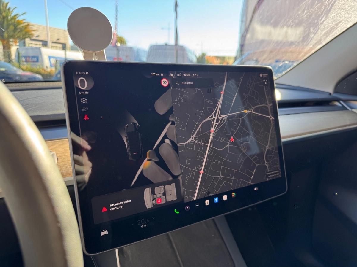 Aperçu indisponible de Tesla Model-y