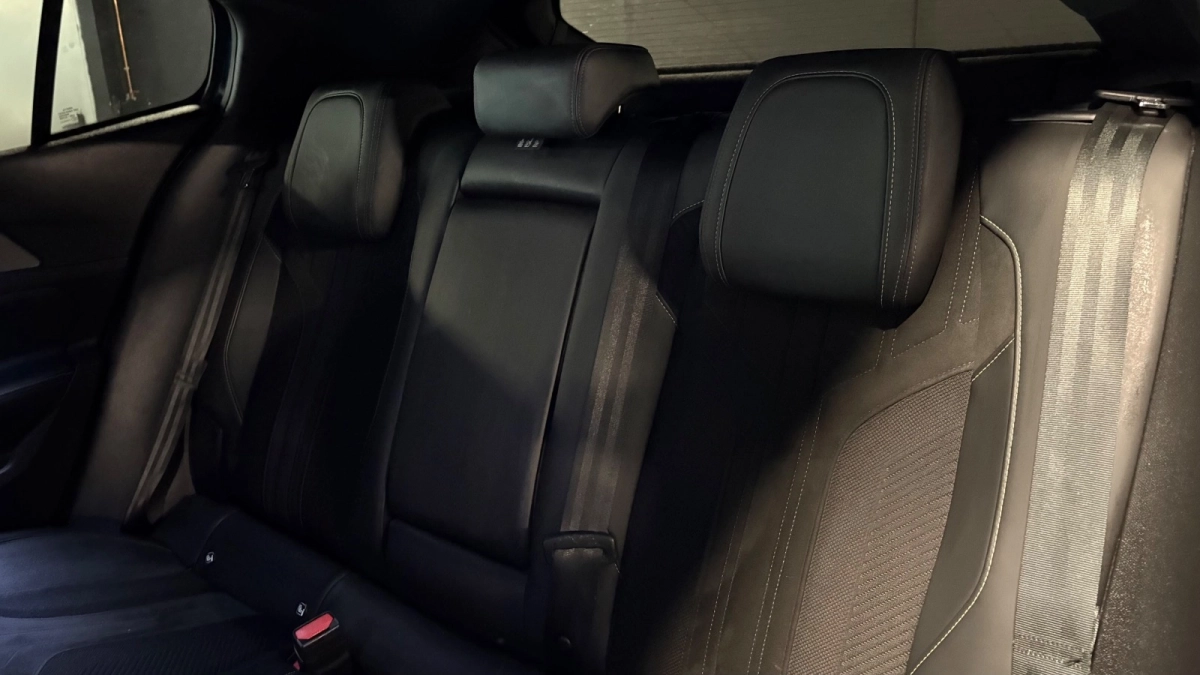 Peugeot 408 - photo 16
