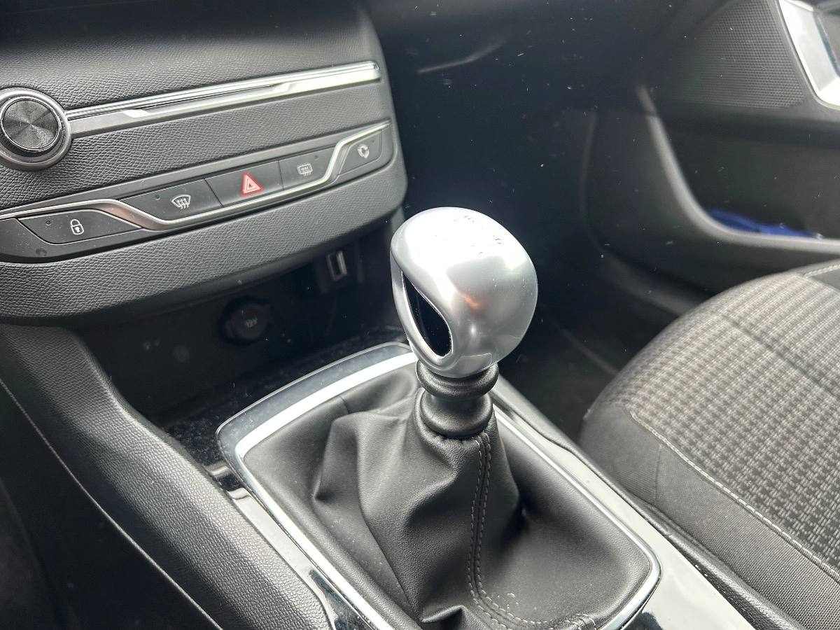 Peugeot 308 - photo 14