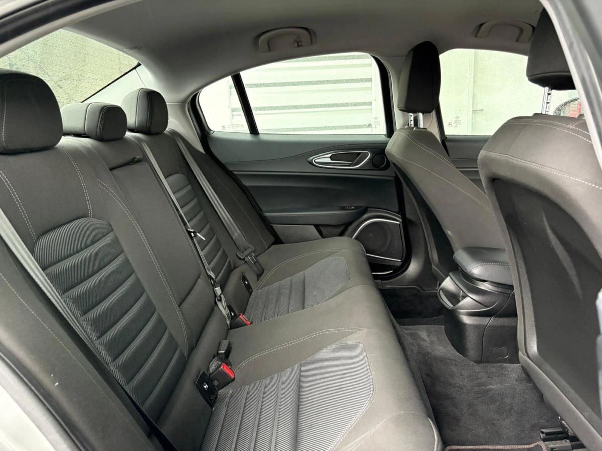 Aperçu indisponible de Alfa Romeo Giulia