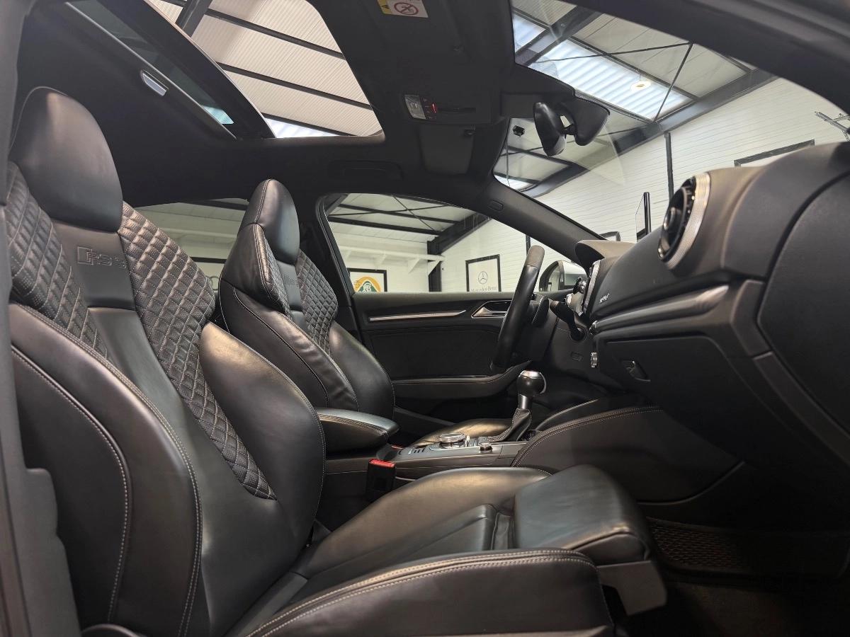 AUDI RS3 SPORTBACK 2.5 TFSi QUATTRO S-TRONIC7 367CH - FULL OPTIONS - ENTRETIENS CONSTRUCTEUR