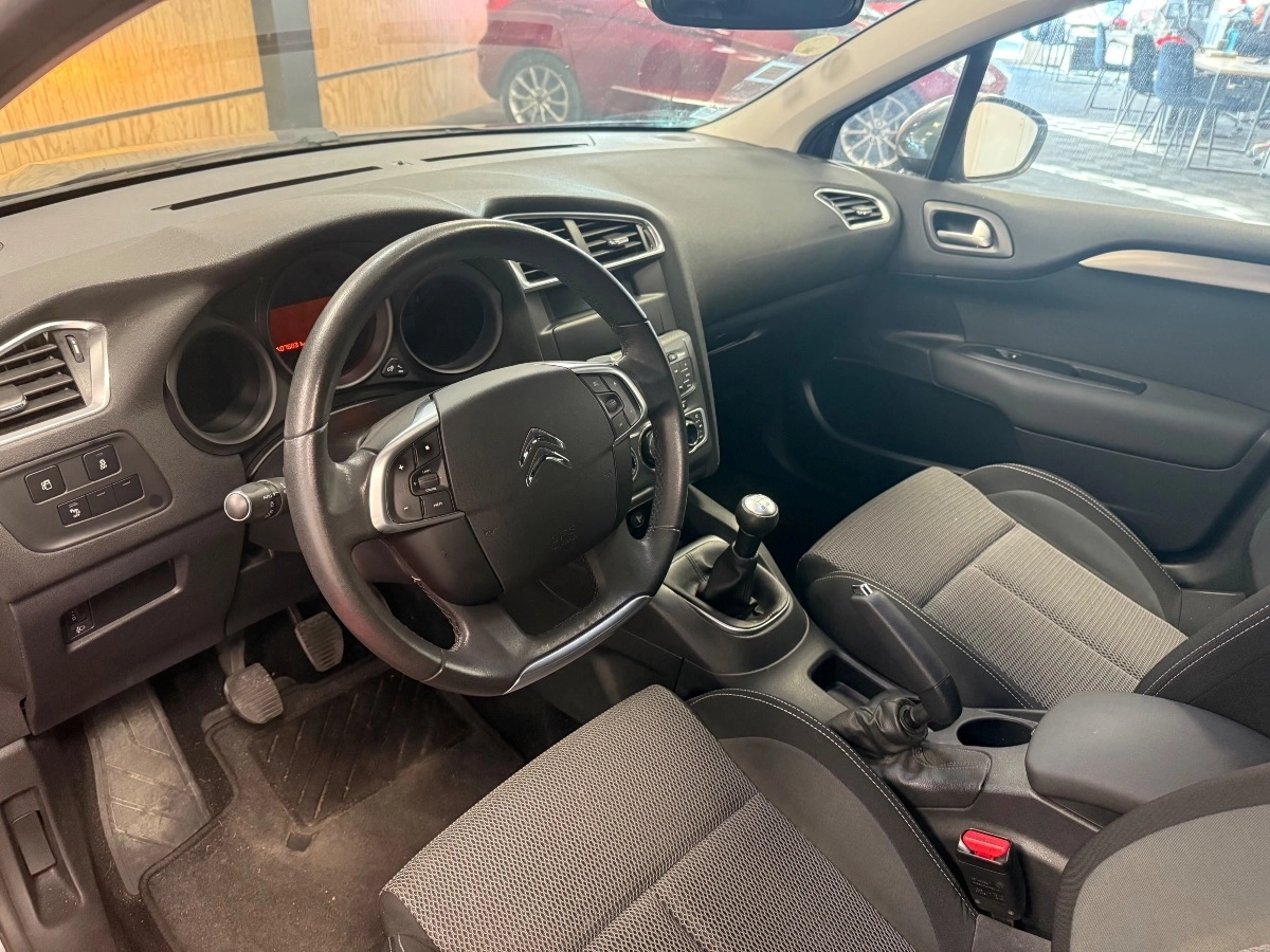 Citroen C4 - photo 8