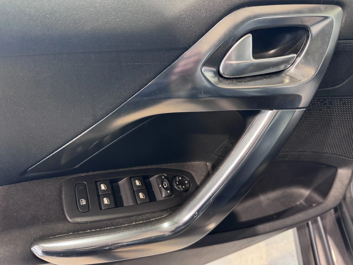 Peugeot 2008 - photo 19