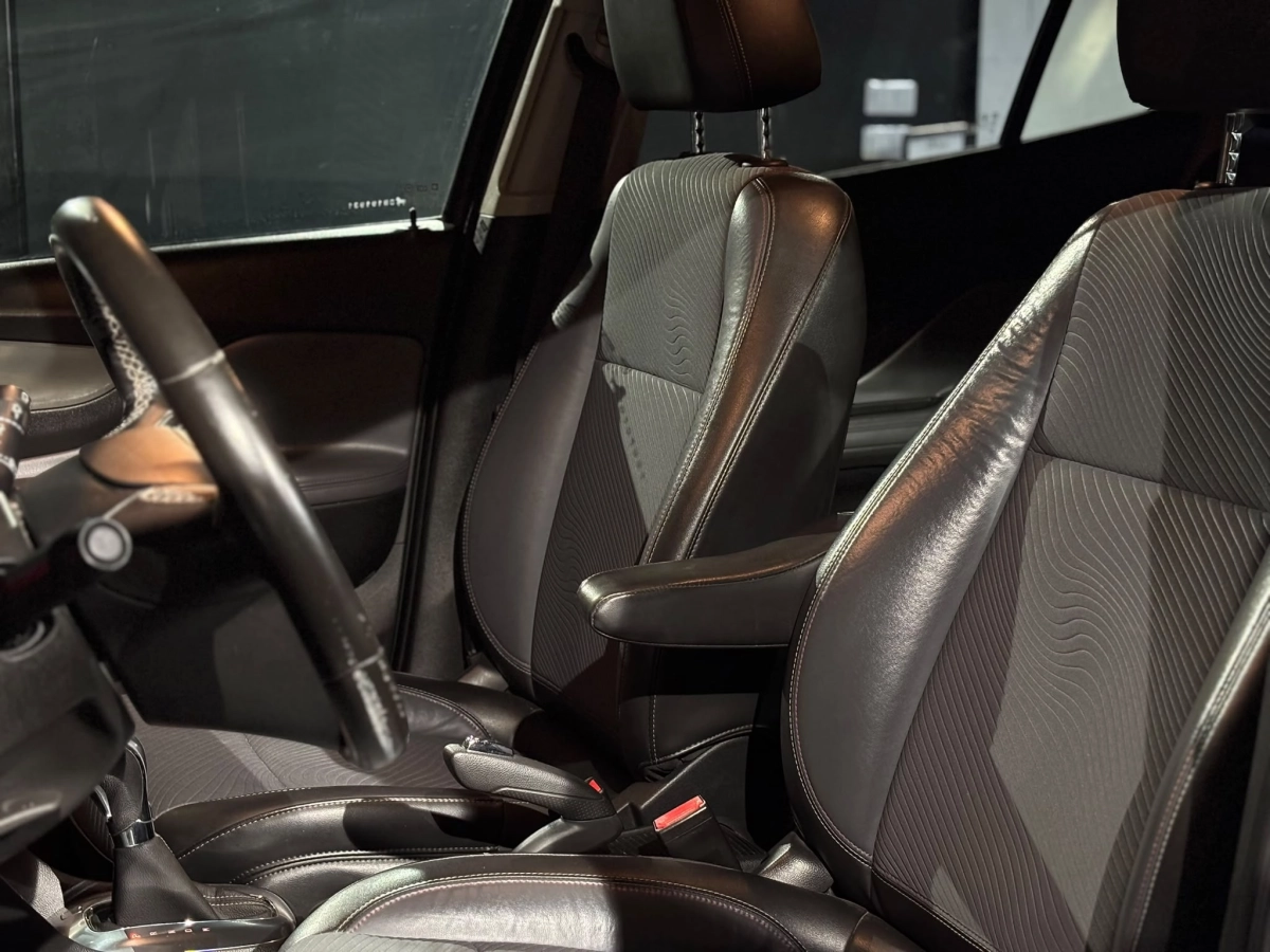 Opel Mokka - photo 10