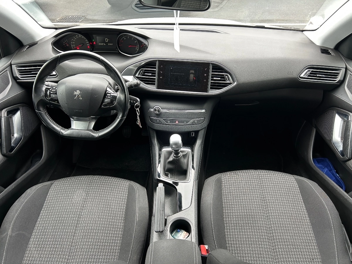Peugeot 308 - photo 12