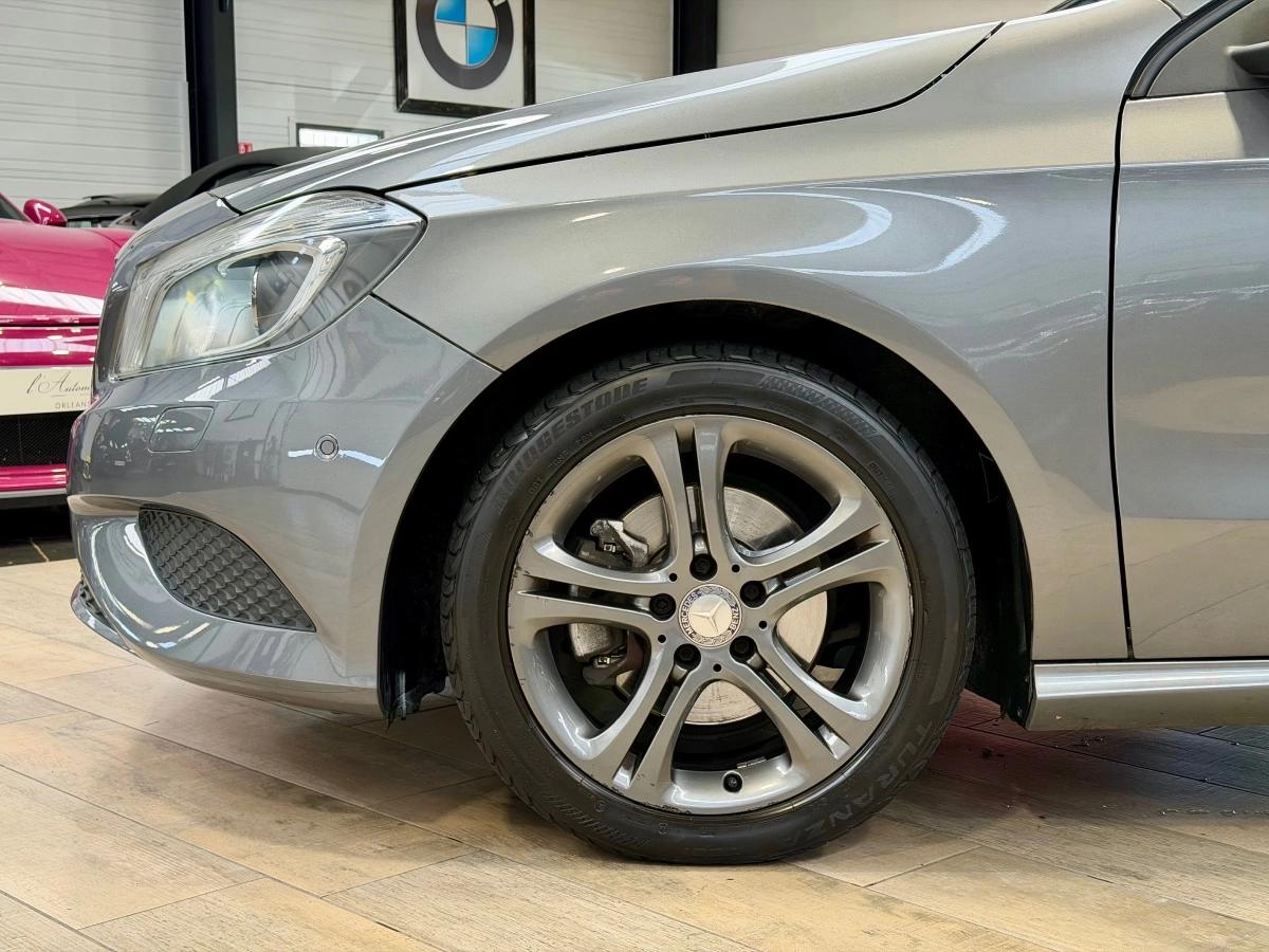 Mercedes Classe A 1.6 200 155 BLUEEFFICIENCY SENSATION 7G-DCT BVA