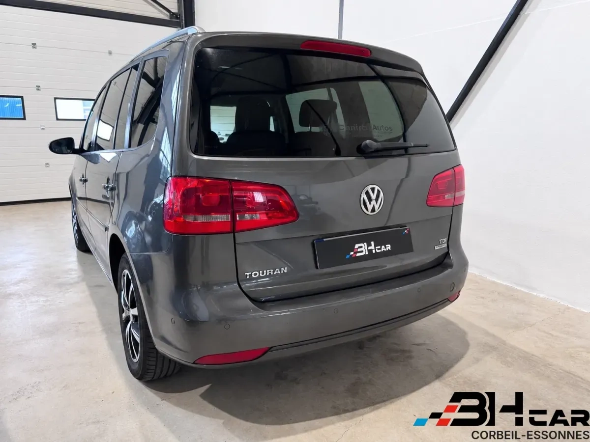 Volkswagen Touran - photo 2