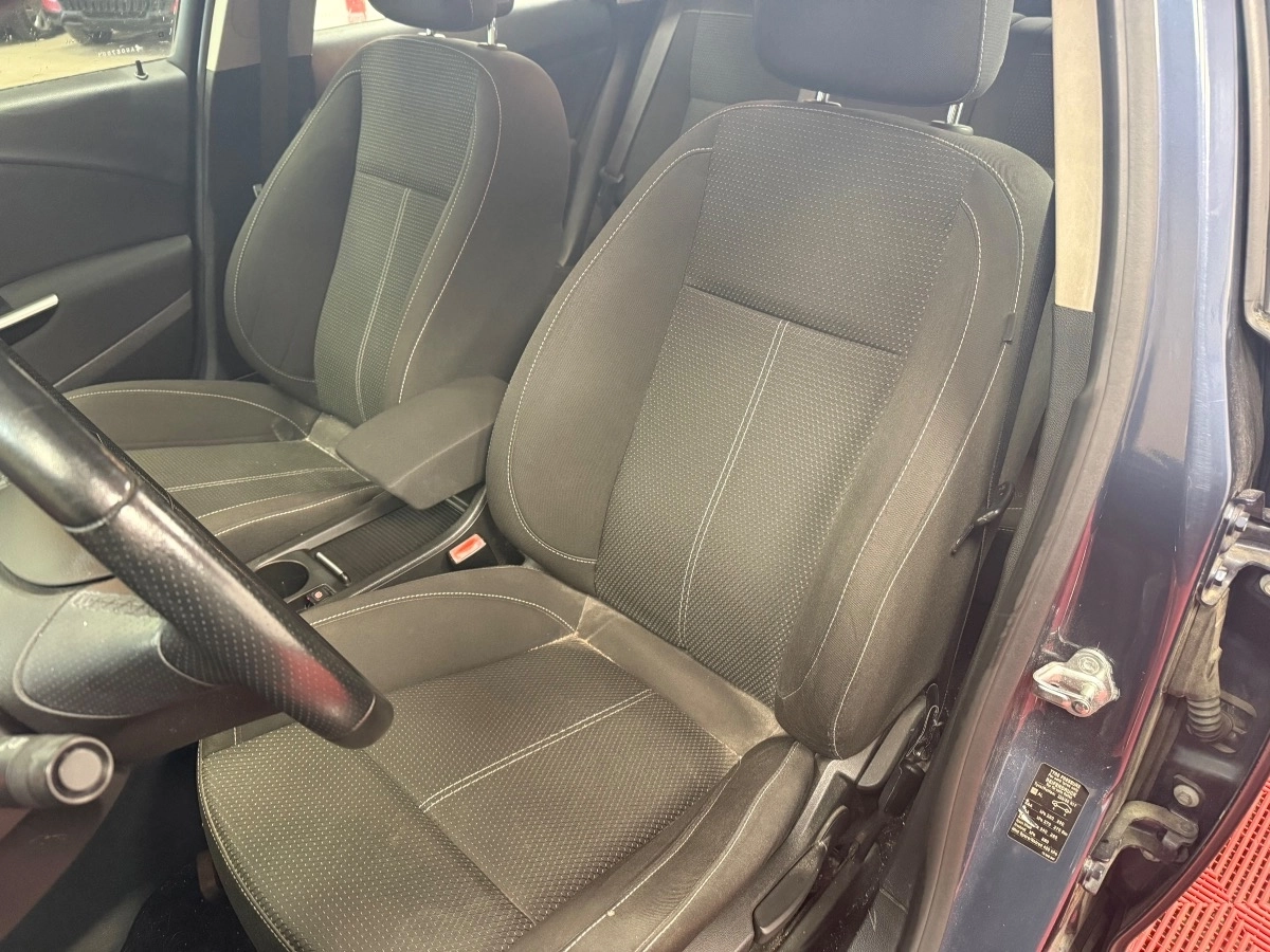 Opel Astra - photo 11