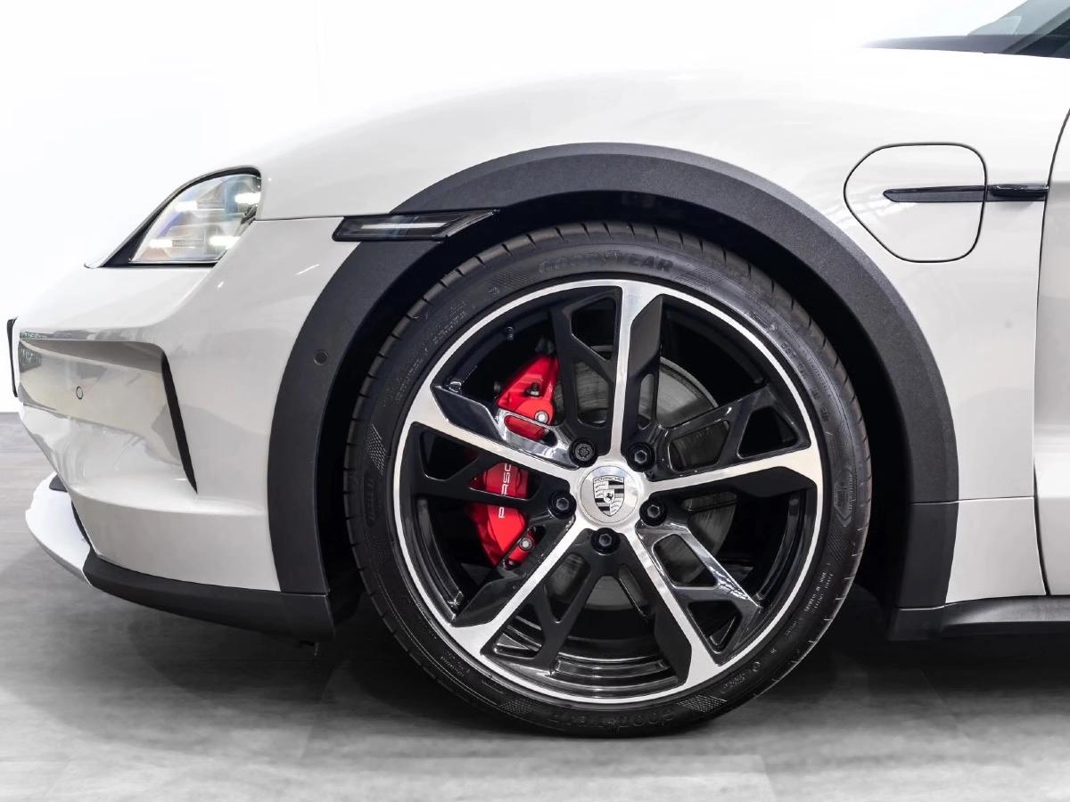 Porsche Taycan 4S Cross Turismo 598ch 588Km WLTP Phase II/Tout Cuir/Chrono/Sport Sound/21“/Sièges 14/4+1/Bose/HD Ma