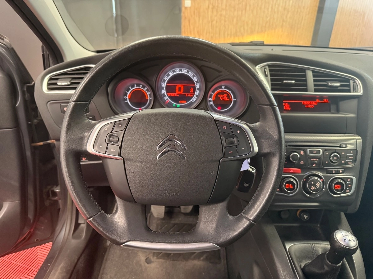 Citroen C4 - photo 9