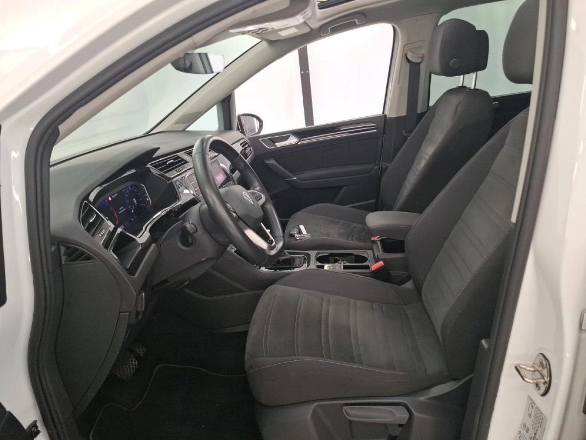 Volkswagen Touran - photo 7