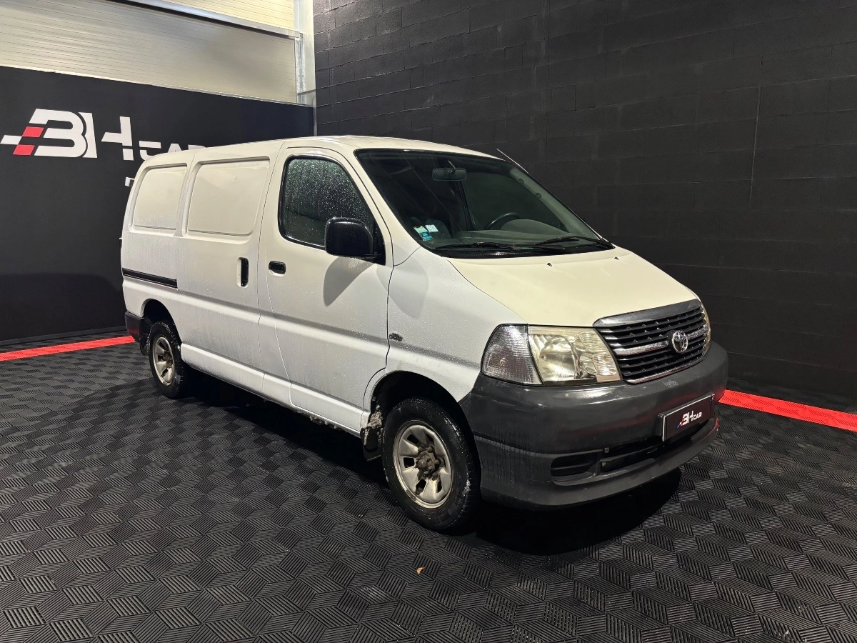 Toyota Hi Ace Vu