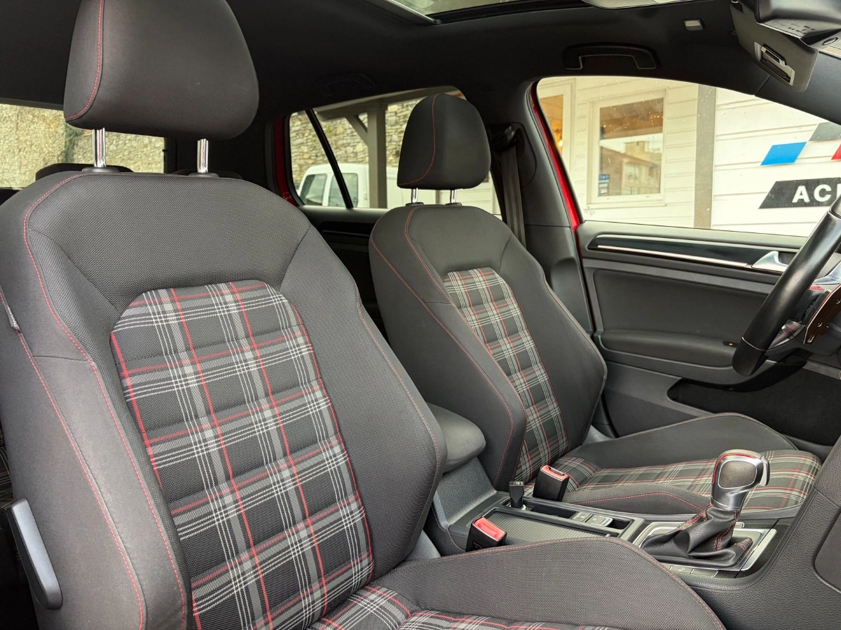Volkswagen Golf - photo 19