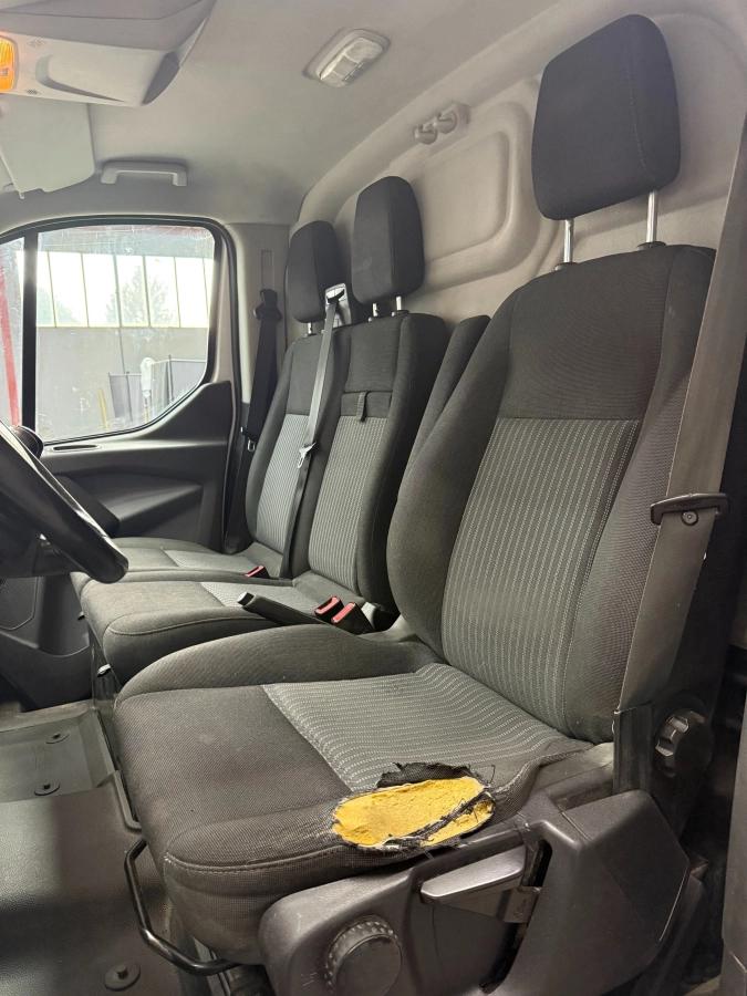 Ford Transit Custom Vu FOURGON 270 2.0 TDCI 130 L1H1 COURT PC-TN AMBIENTE