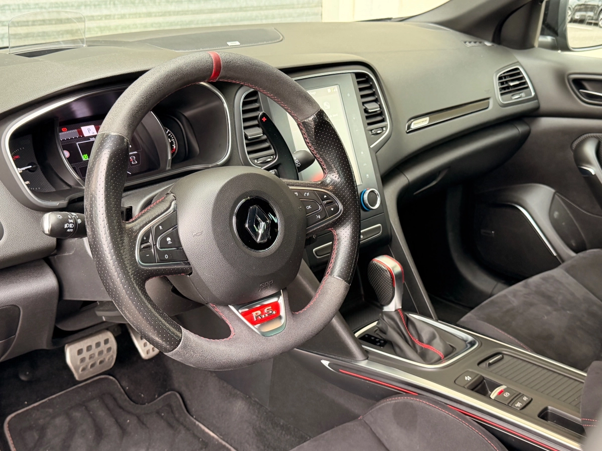 Renault Megane - photo 18