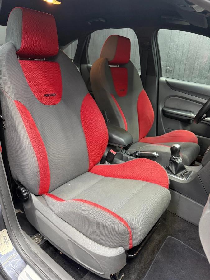 Ford Focus 2.5 T 225 ST