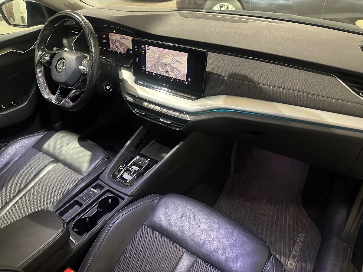Skoda Octavia - photo 18