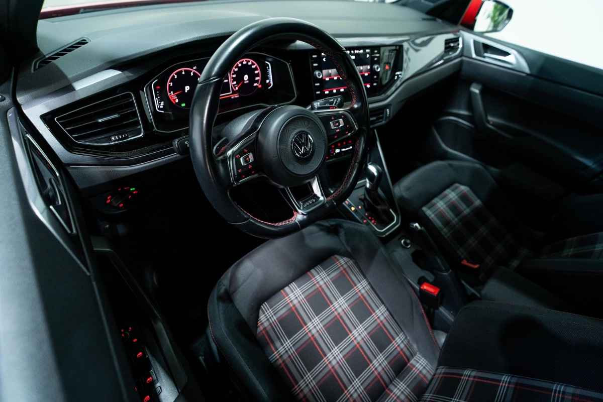 Volkswagen Polo - photo 10