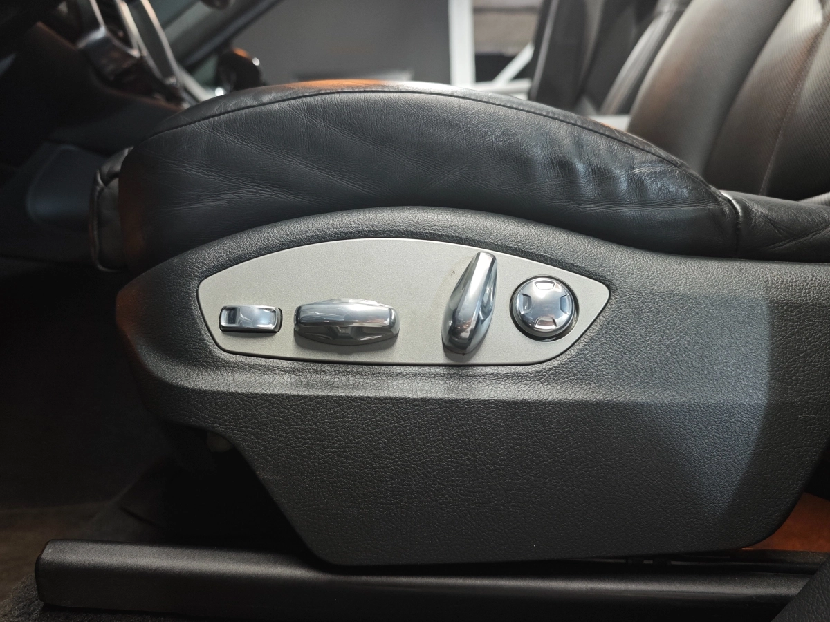 Porsche Cayenne - photo 20